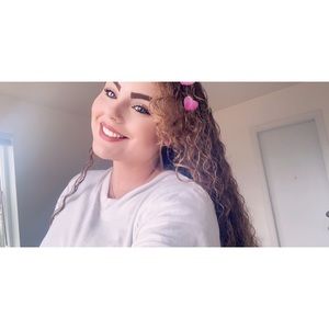 Meet your Posher, Vanessa